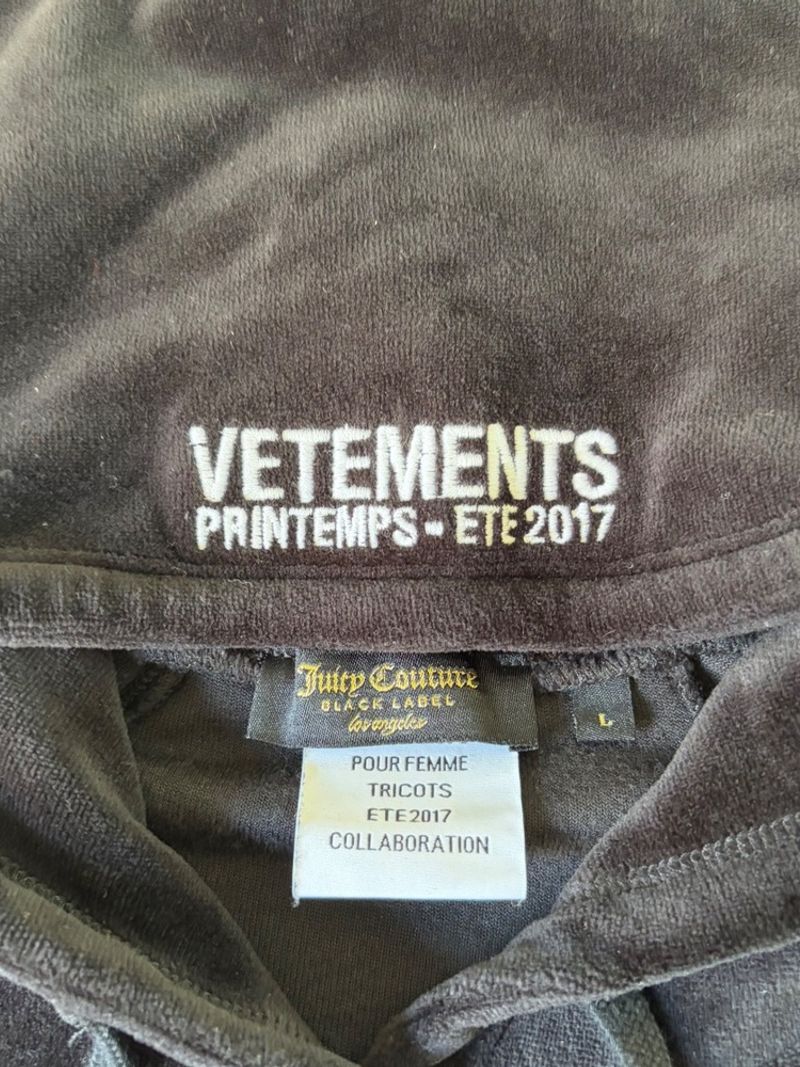 Vetements x Juicy Couture Black Velour Crystal Logo Hoodie Size L — photo 1